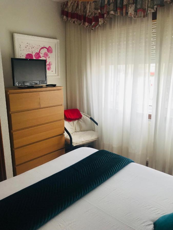 Apartamento Centrico En Monforte De Lemos - No Wifi - Parking Privado Extérieur photo